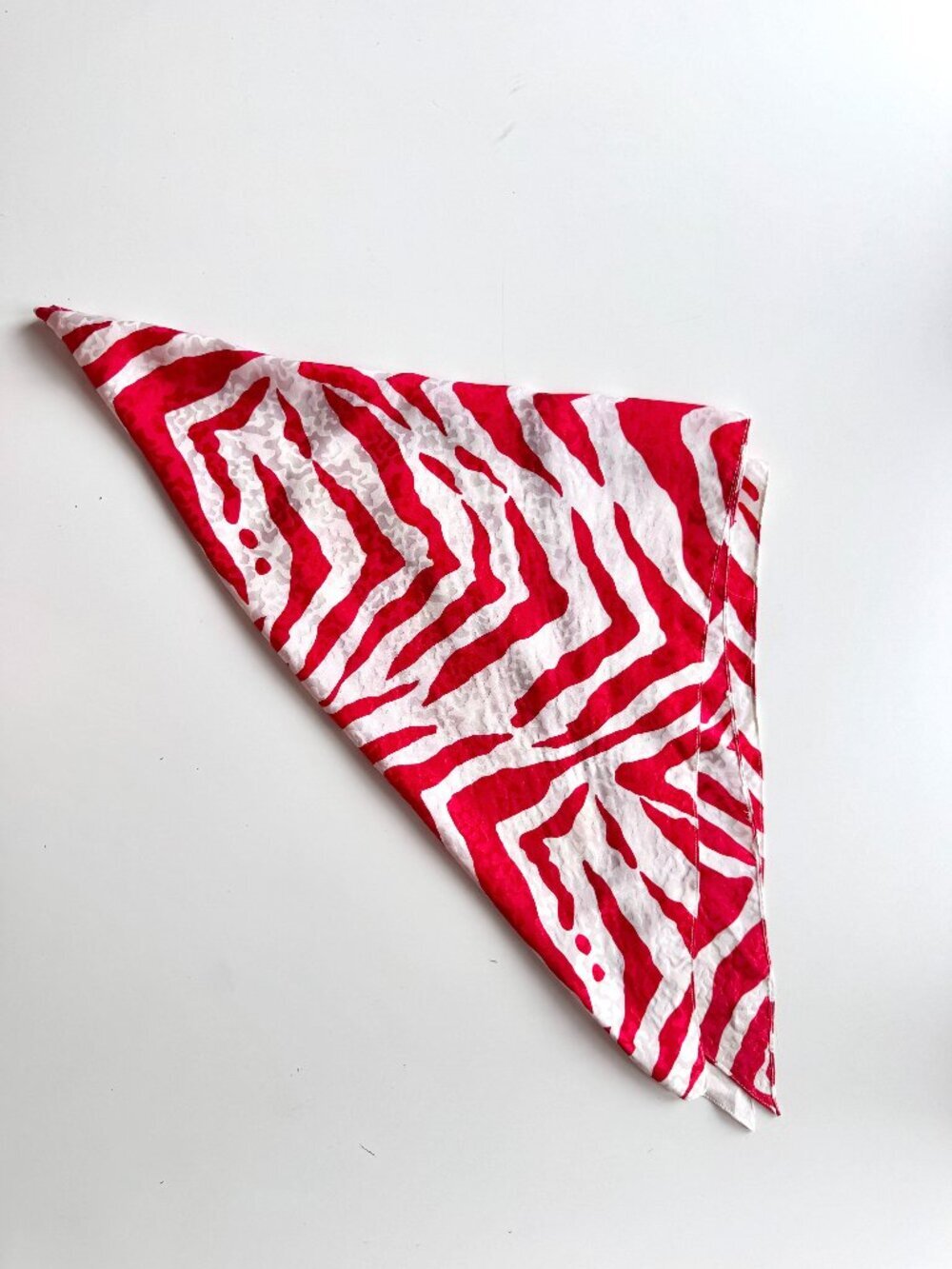 Vintage Unbranded White Red Zebra Printed Satin 45" x 32.5" Triangle Scarf